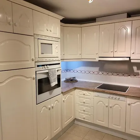 بيت للعطل Luxury Beachside Inside Secure Gated Community إِستيبونا
