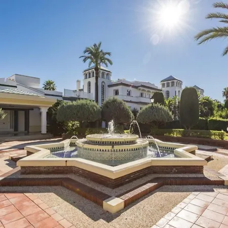 Luxury Beachside Inside Secure Gated Community *